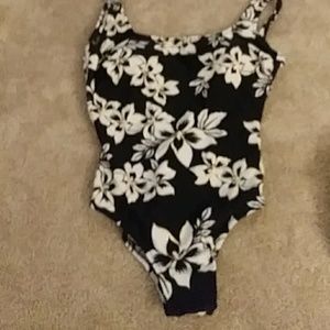 Women's one piece bathing suit size 8